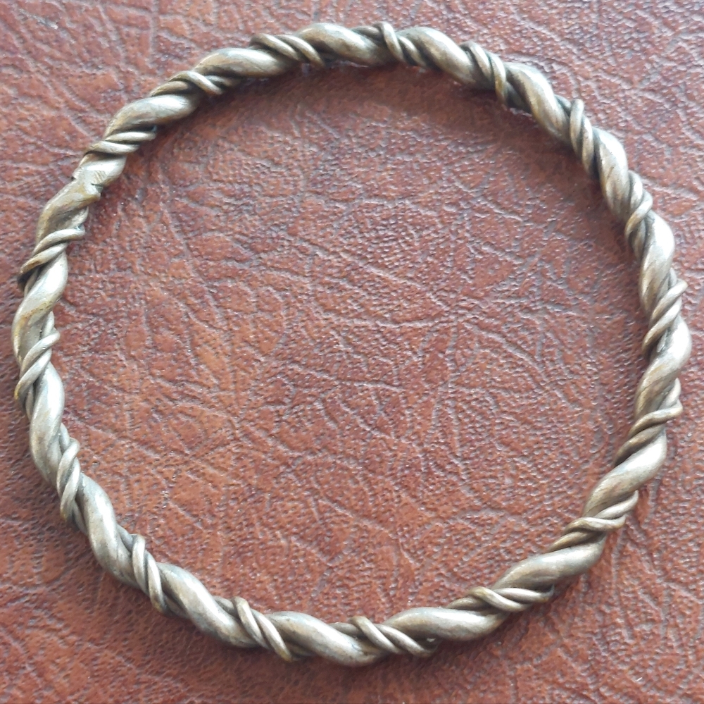 Vintage Rope Twist Metal Bangle Bracelet Antique Silver Tone Stackable